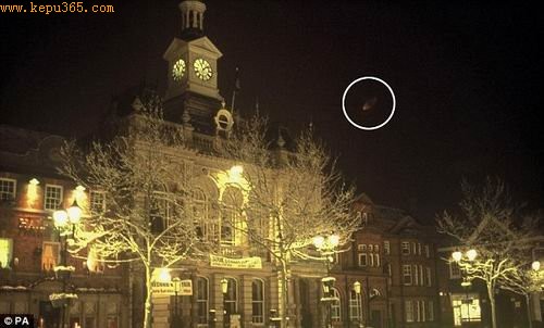 英政府披露机密“X档案”:战斗机拦截UFO